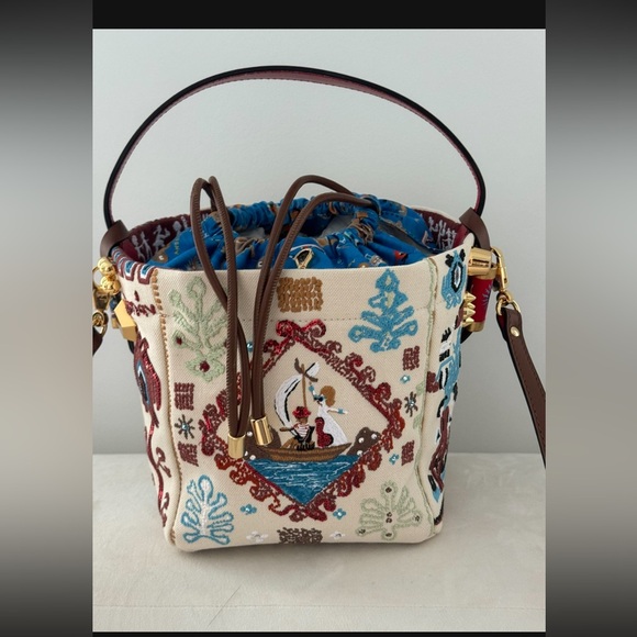 New never used Christian Louboutin bucket bag - Picture 3 of 5